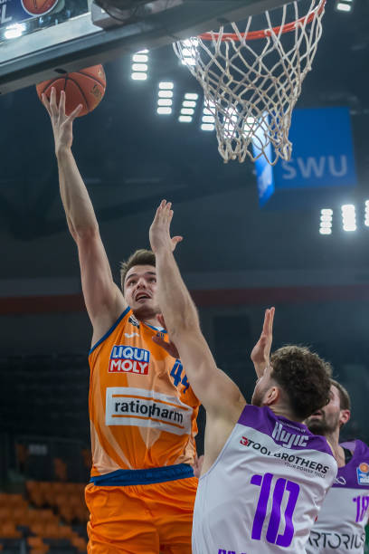 与国际赛场 与国际赛场