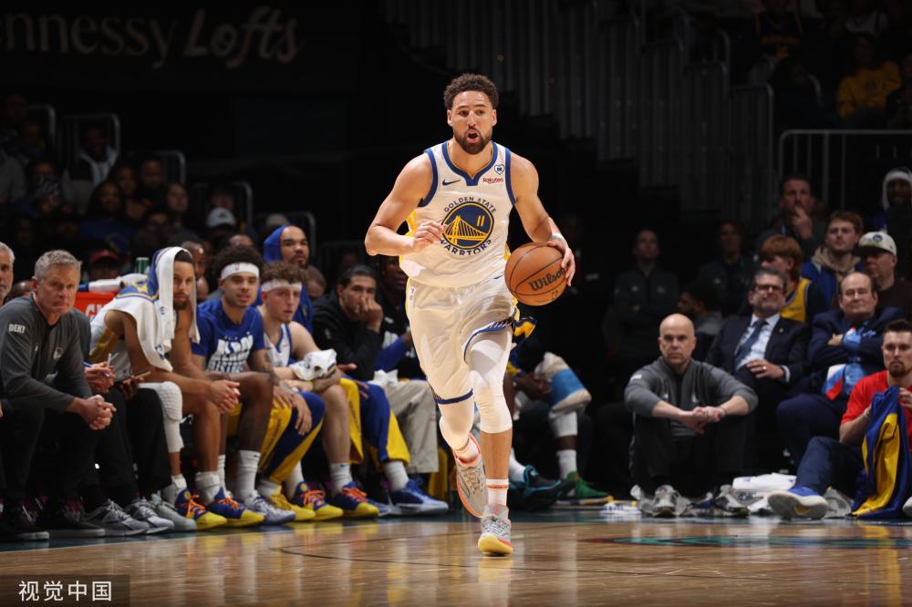 比赛中击败 比赛中击败